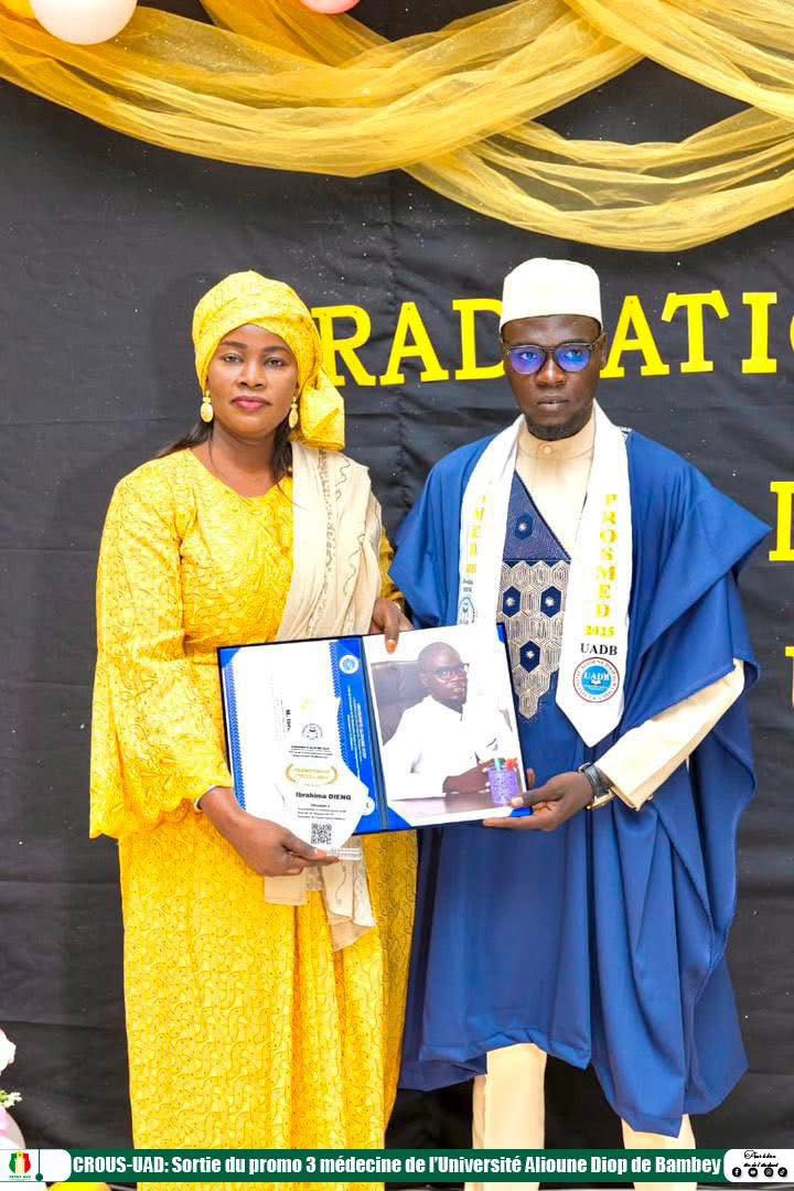 Madame Amy Fall Chef de résidence au Campus de Diourbel honorée par les étudiants